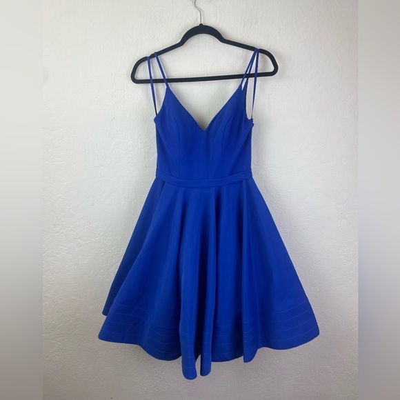 Ieena by Mac Duggal Fit & Flare A Line Low Back Cocktail Party Dress, size 4 - Picture 4 of 9